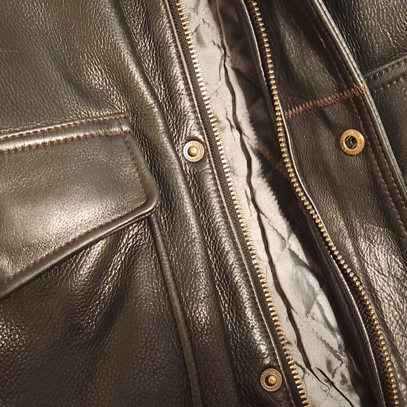 100% z Leather Jacket